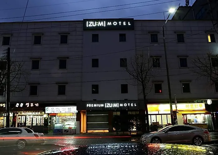 Hotel Zum 2*