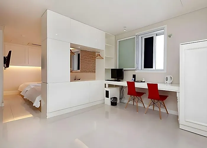 Hotel Zum 2*